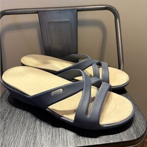 CROCS Women's Navy and Cream Strappy Sandals